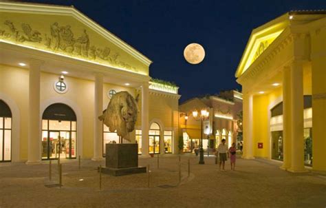 outlet mall in rome italy